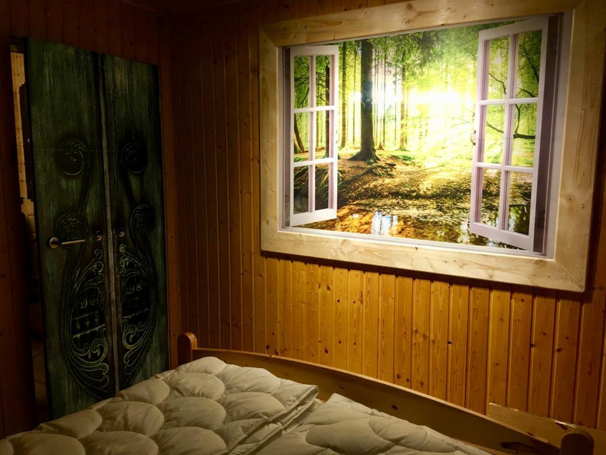Holzhaus Trollbluemchen Am Wald Und See Neuruppin Exterior foto